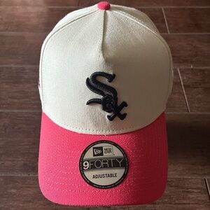 * SOLD * Brand New White Sox New Era 9forty SnapBack